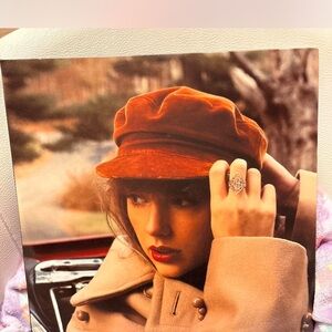 Taylor Swift’s “RED” Vinyl